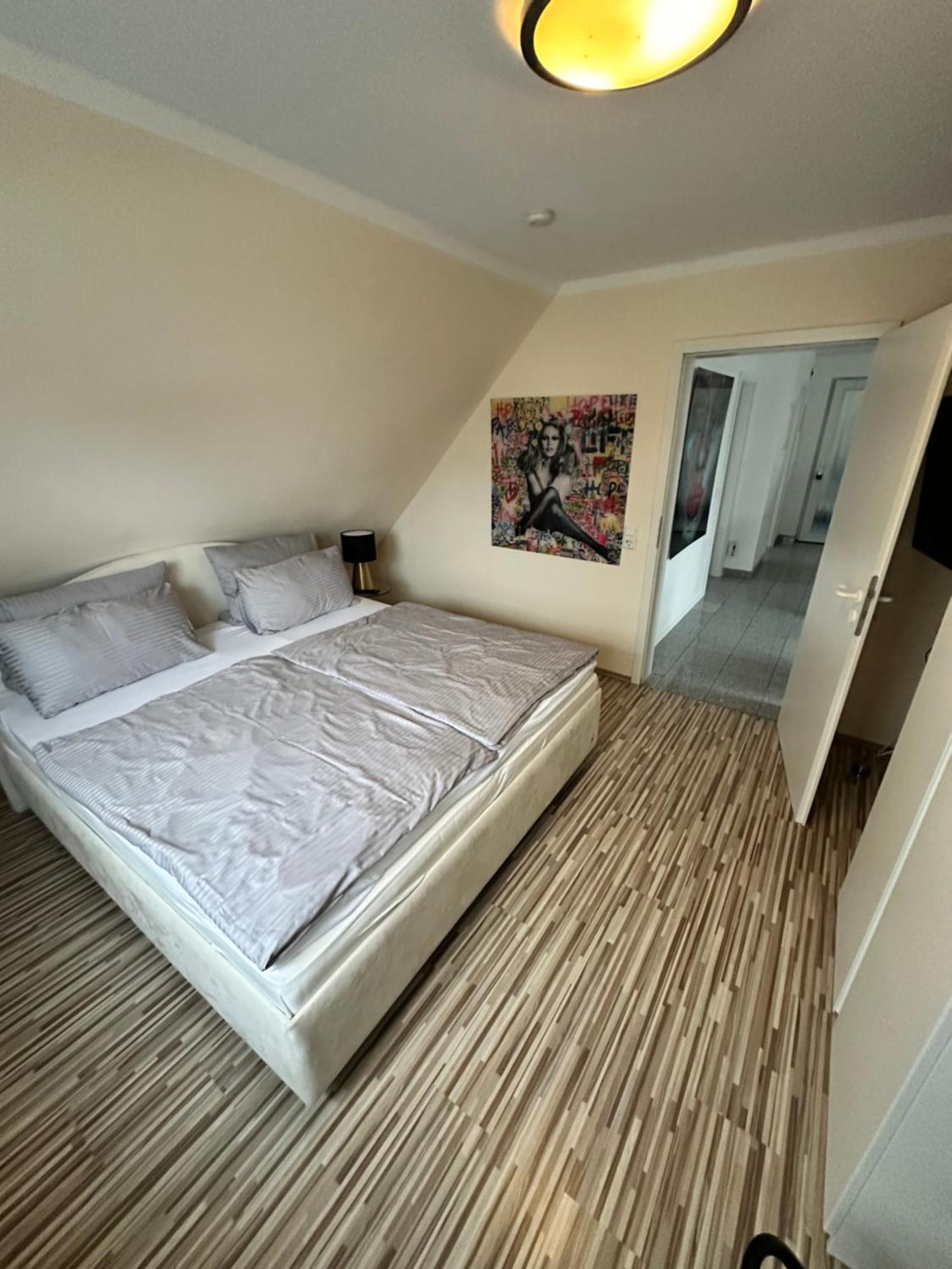 Zwei Ferienwohnungen Anker Max 5 Personen & Leuchtturm Max 4 Personen, Direkt In Steinhude Scheunenviertel, Balkon, Wlan , Privater Parkplatz, Wallbox エクステリア 写真